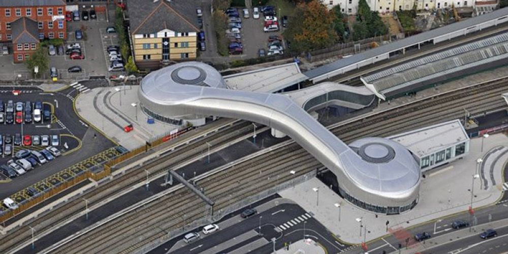 ETFE膜材在交通设施上的应用