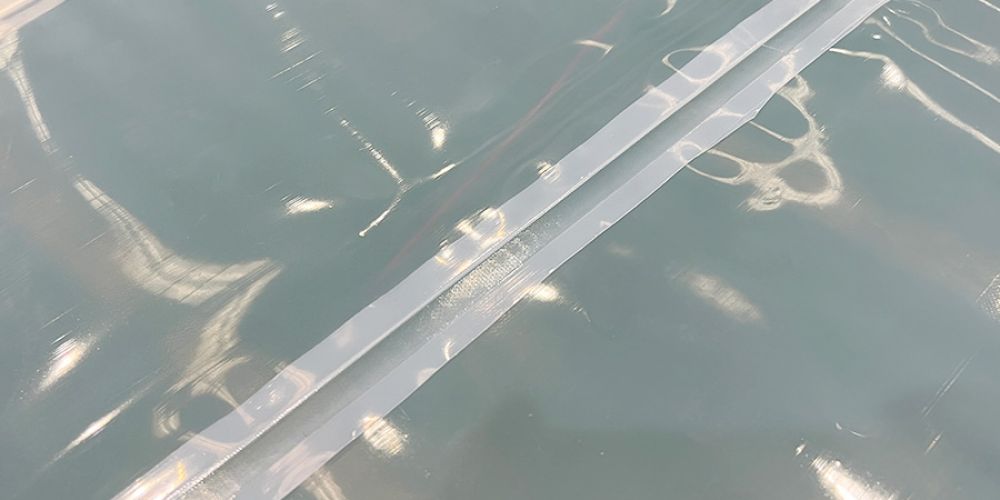 ETFE膜材的热合焊接：现代建筑的轻盈之翼