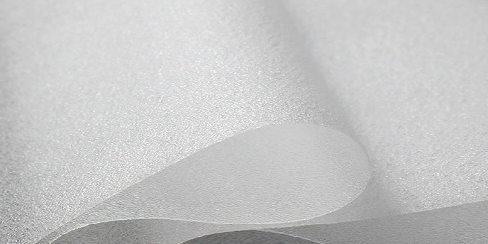 如何提高LED封装膜的透光性、耐热性、耐候性