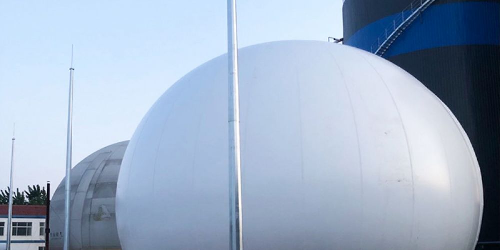 双膜独立气柜热合加工过程中如何控制送料速度