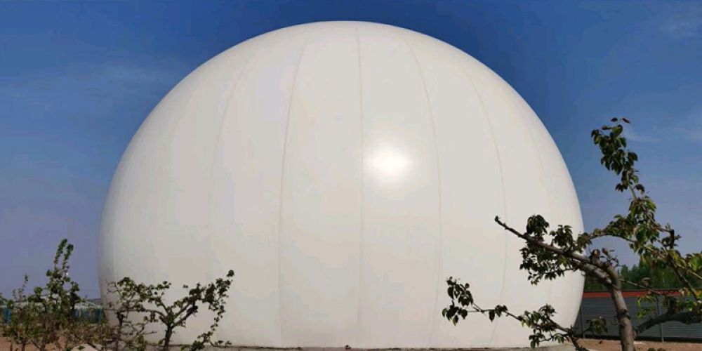 双膜气柜是用什么设备生产的