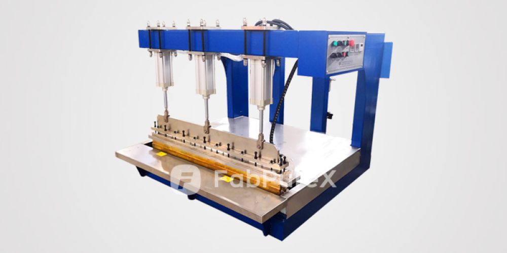 建筑膜材料的拼合方式